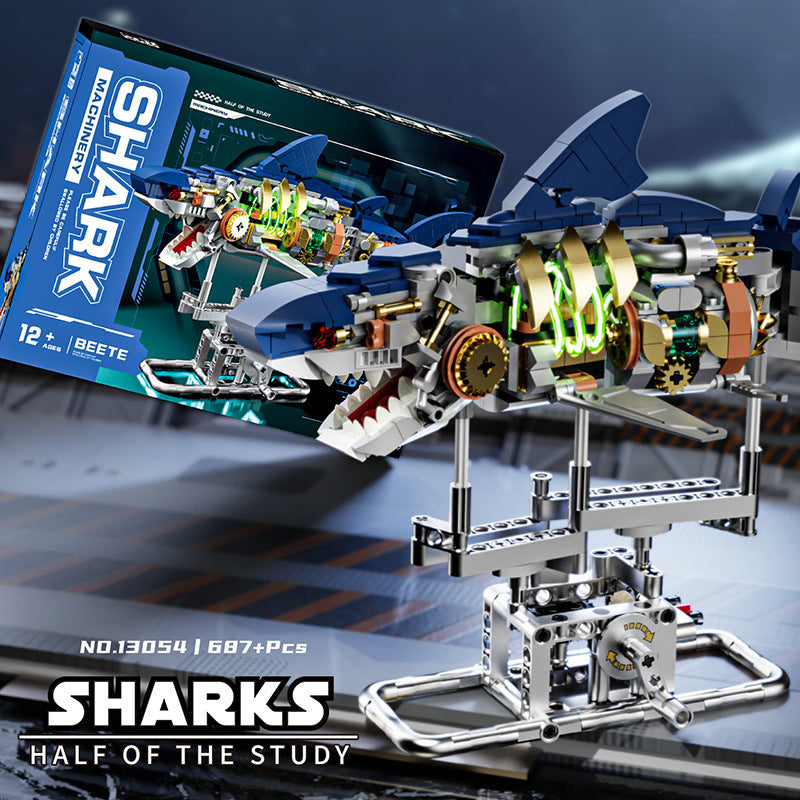 Mechanical Shark Building Blocks 687 PCS – Light-Up Movable Joints Model Kit